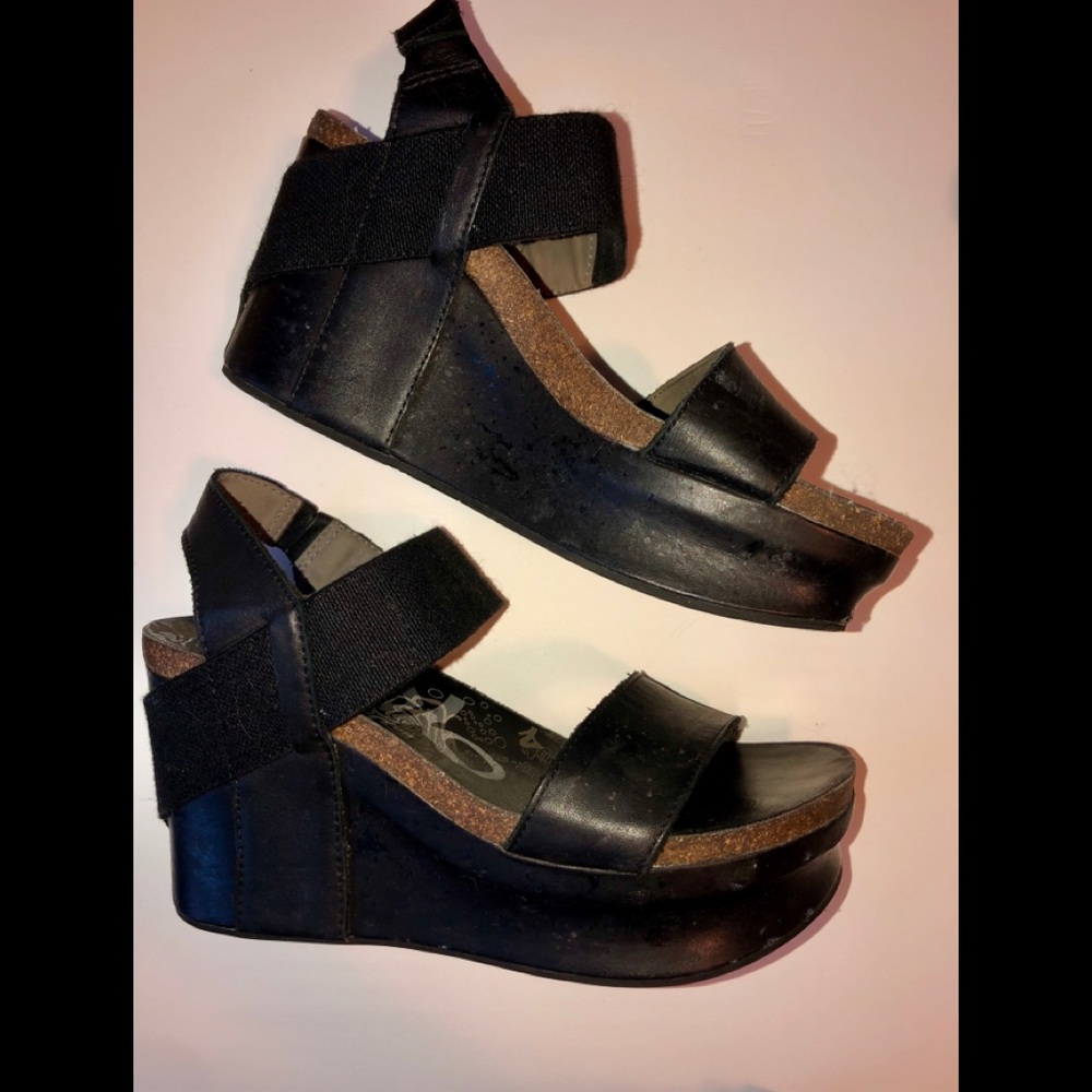 Black OTBT Wedge